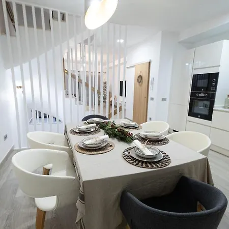 Tita كوراليهو