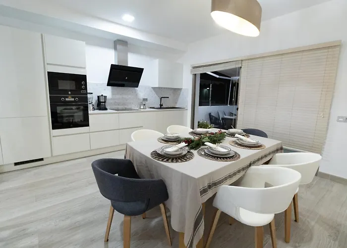 Tita بيت للعطل